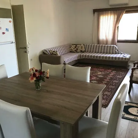 Gumusluk Koyunbabada Denize Sifir Ev Lägenhet